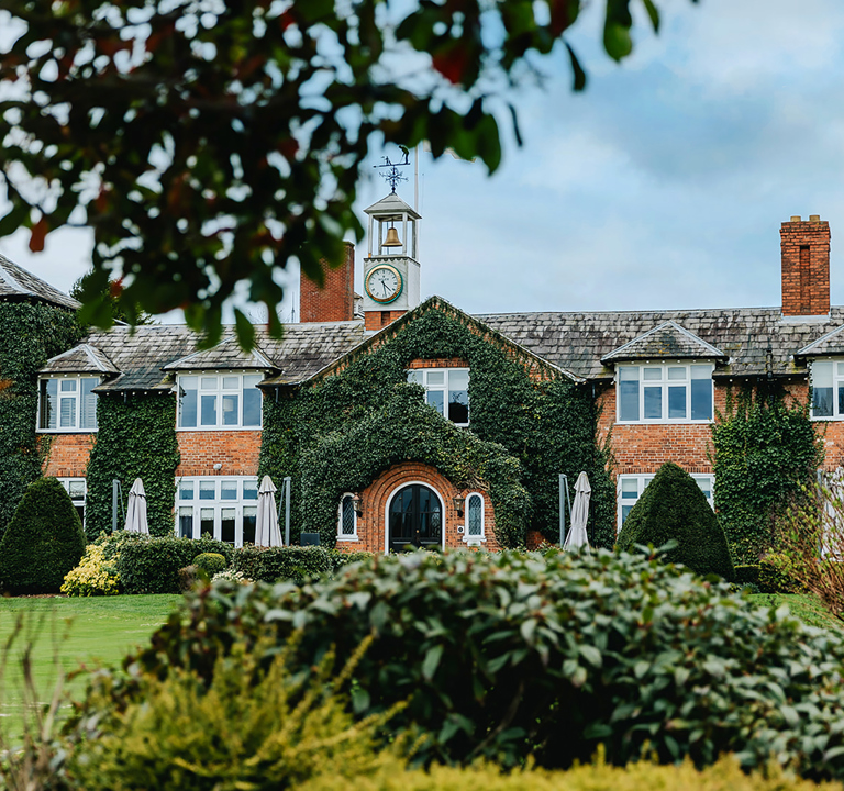 Amyandadam 0234 Websize Sky Edit2