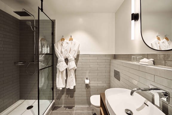 20251021 Belfry BH Bathroom 0593