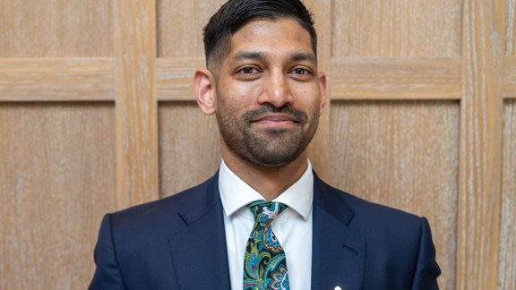 Nikhil AM Brabazon Bar