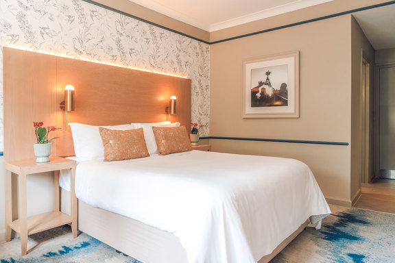 Signature Double The Belfy8265 Edit