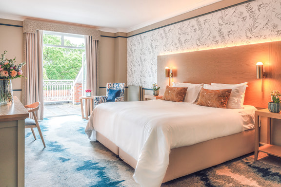 Signature Suite The Belfry Day 28938 Edit Edit