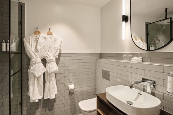 20251021 Belfry BH Bathroom 0594