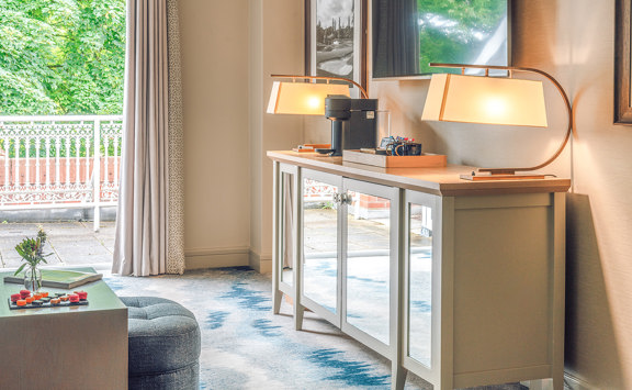 Signature Suite The Belfry Day 28954 Edit