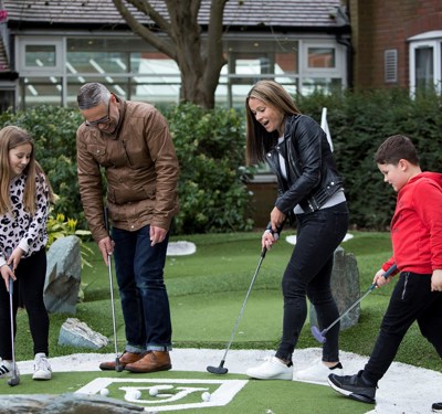 Family Mini Golf